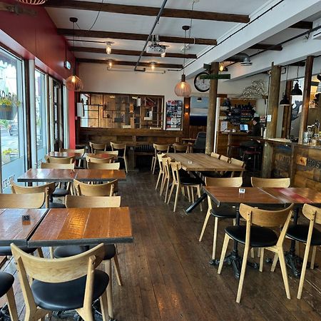 Akureyri Backpackers Hostel Exterior photo